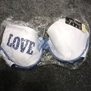 PRICE DROP!!!!New Plus White/Blue Bra 42D